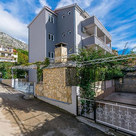 Apartments Kristina Omiš Buitenkant foto