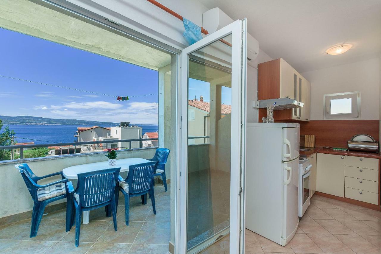 Apartments Kristina Omiš Buitenkant foto