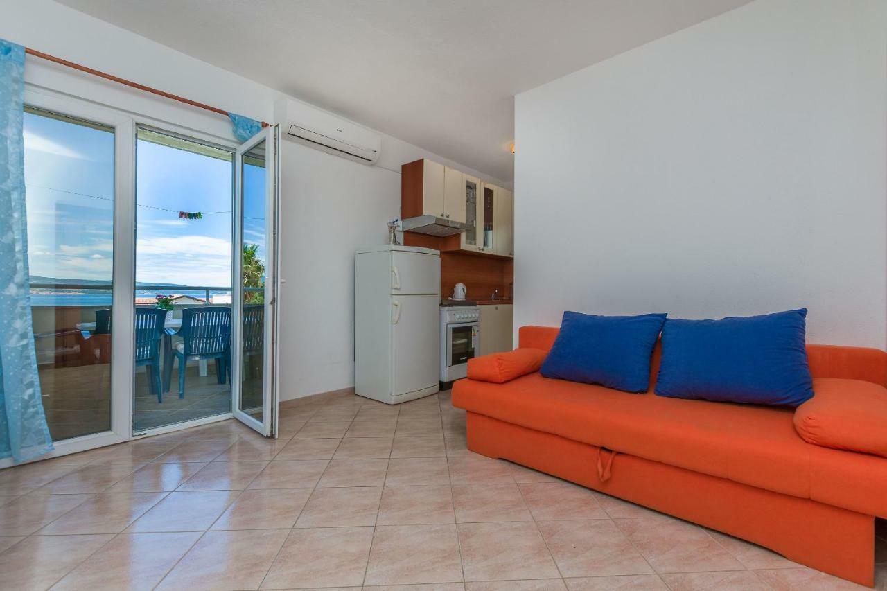 Apartments Kristina Omiš Buitenkant foto